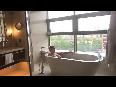 ❤️ En fantastisk babe som lidenskapelig rykker av seg fitta på badet ❤❌ Pornovideo ved no.mysexgamer.ru ❤